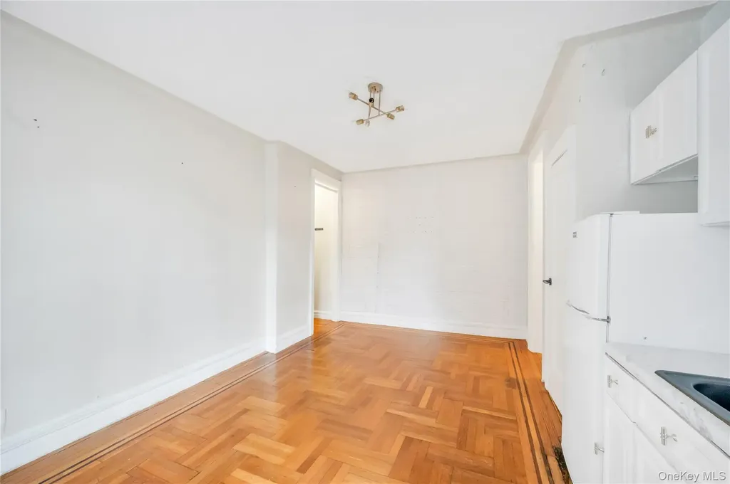 3152 Hull Avenue Bronx NY 10467