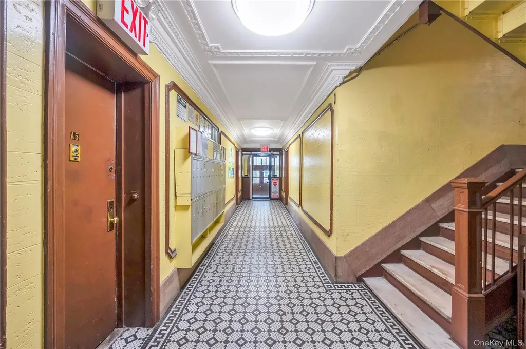 3152 Hull Avenue Bronx NY 10467