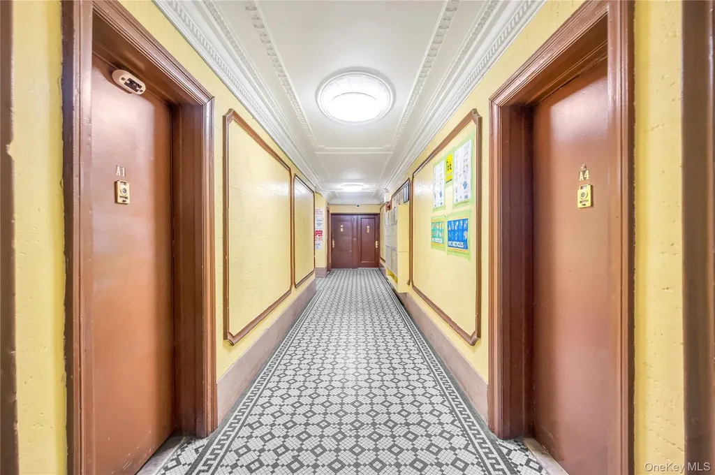 3152 Hull Avenue Bronx NY 10467
