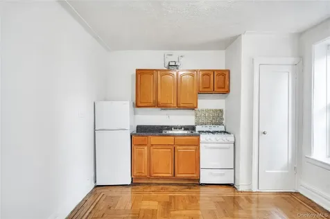3152 Hull Avenue Bronx NY 10467