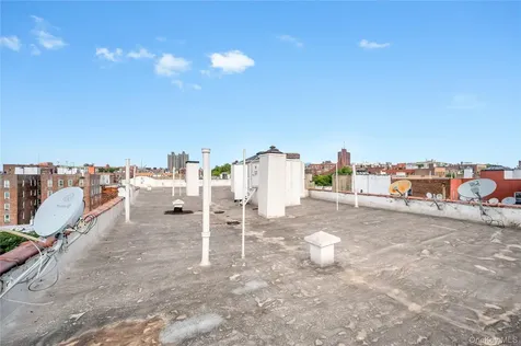 3152 Hull Avenue Bronx NY 10467