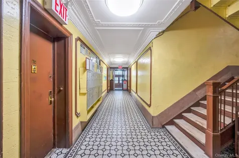 3152 Hull Avenue Bronx NY 10467