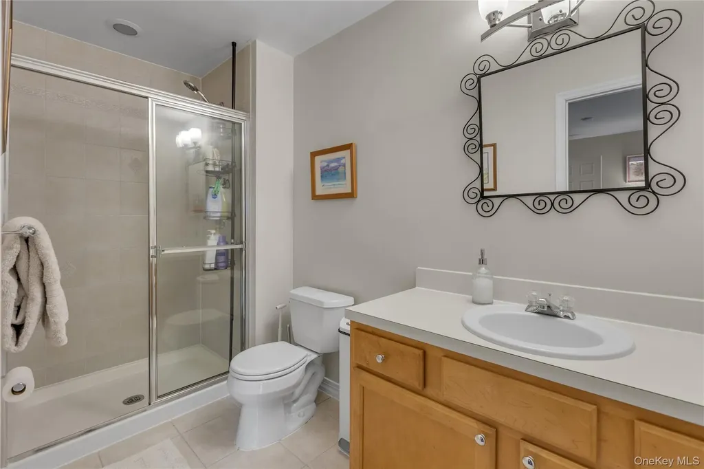 32 Scarborough Drive Smithtown NY 11787