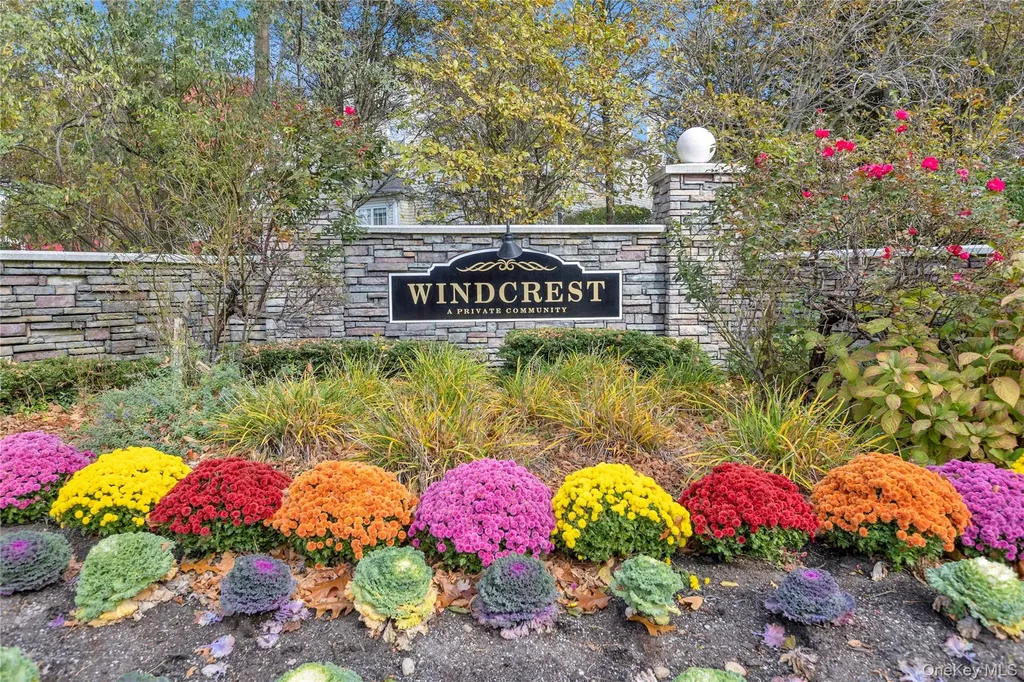 32 Scarborough Drive Smithtown NY 11787