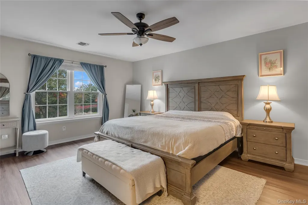 32 Scarborough Drive Smithtown NY 11787