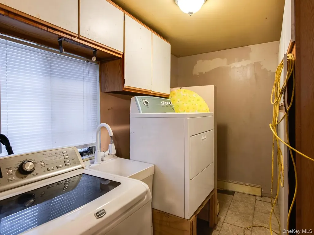 88 Buckingham Avenue Poughkeepsie NY 12601