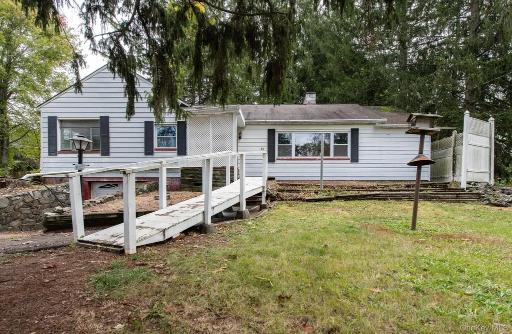 88 Buckingham Avenue Poughkeepsie NY 12601