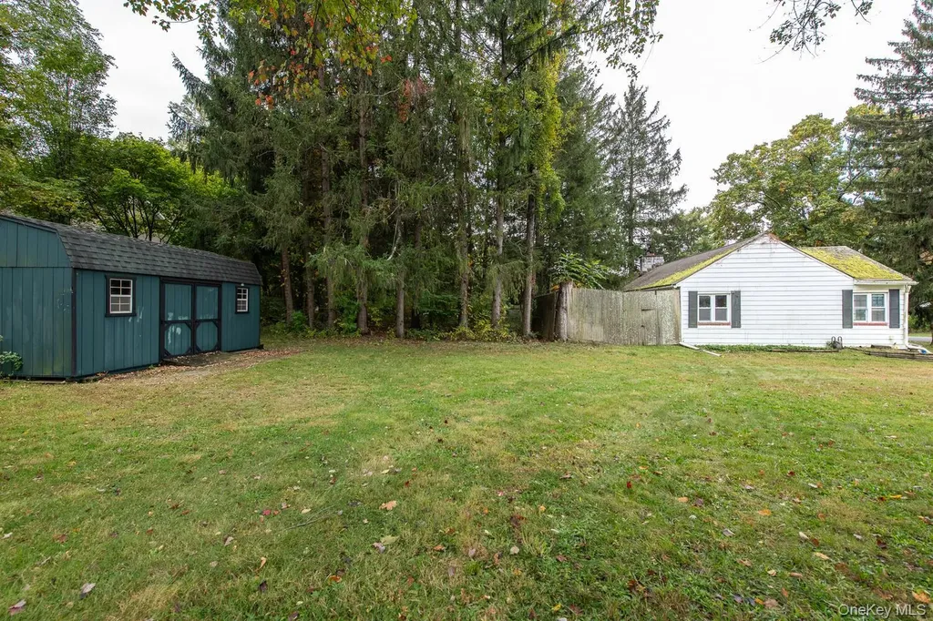88 Buckingham Avenue Poughkeepsie NY 12601