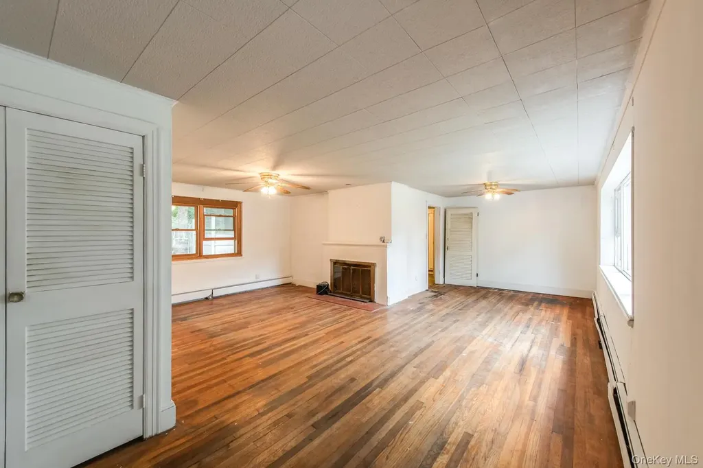88 Buckingham Avenue Poughkeepsie NY 12601