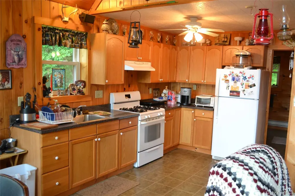 365 Via Appian Way Roscoe NY 12776
