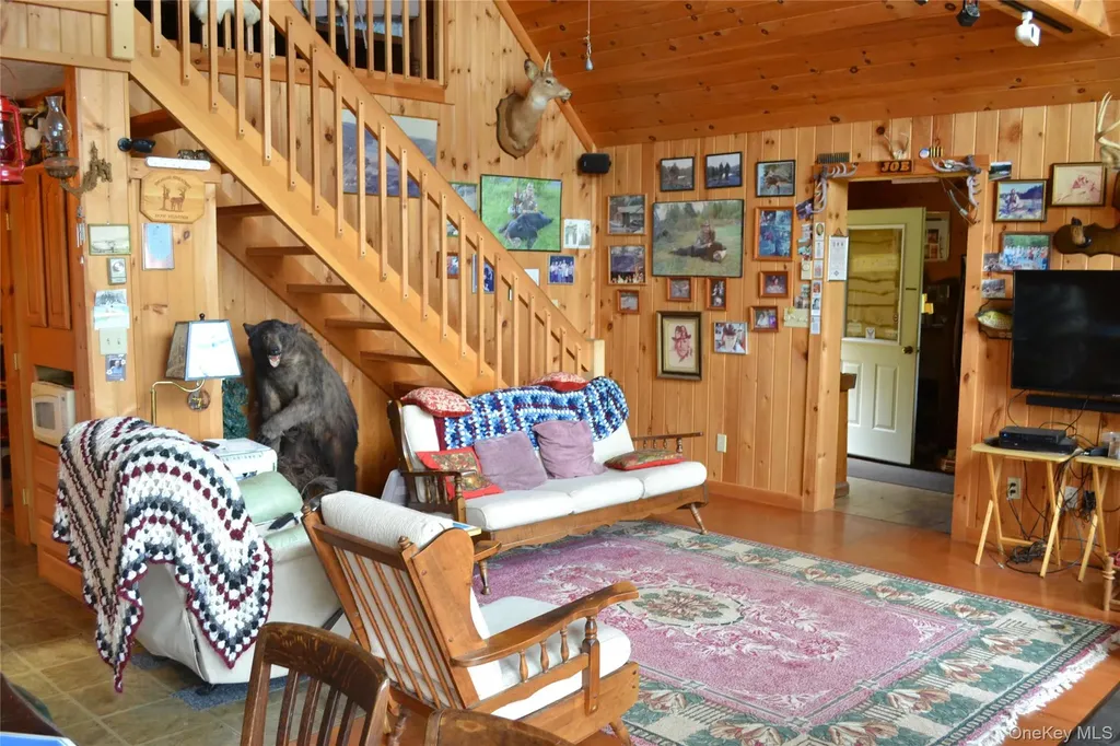 365 Via Appian Way Roscoe NY 12776