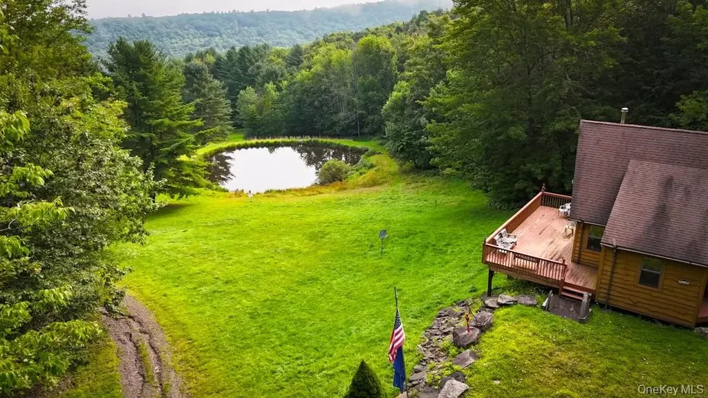 365 Via Appian Way Roscoe NY 12776
