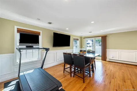 2758 Harvard Place Baldwin NY 11510