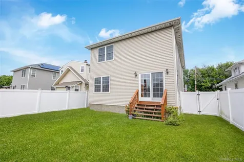 2758 Harvard Place Baldwin NY 11510