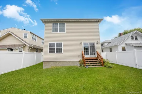 2758 Harvard Place Baldwin NY 11510