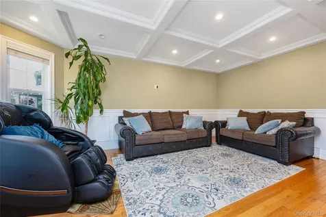 2758 Harvard Place Baldwin NY 11510