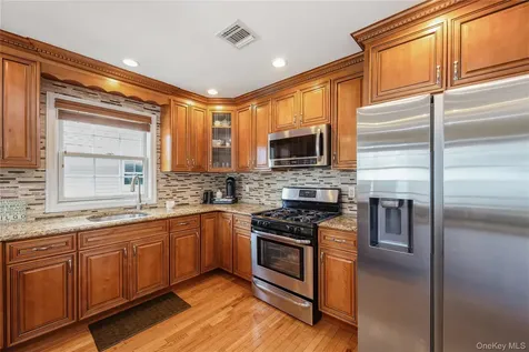 2758 Harvard Place Baldwin NY 11510