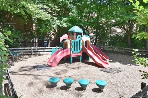 110 Valleyview Road Irvington NY 10533