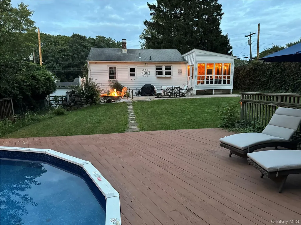 15 E Dogwood Drive Poughkeepsie NY 12601