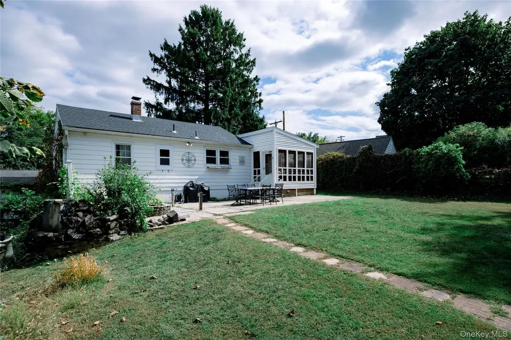 15 E Dogwood Drive Poughkeepsie NY 12601