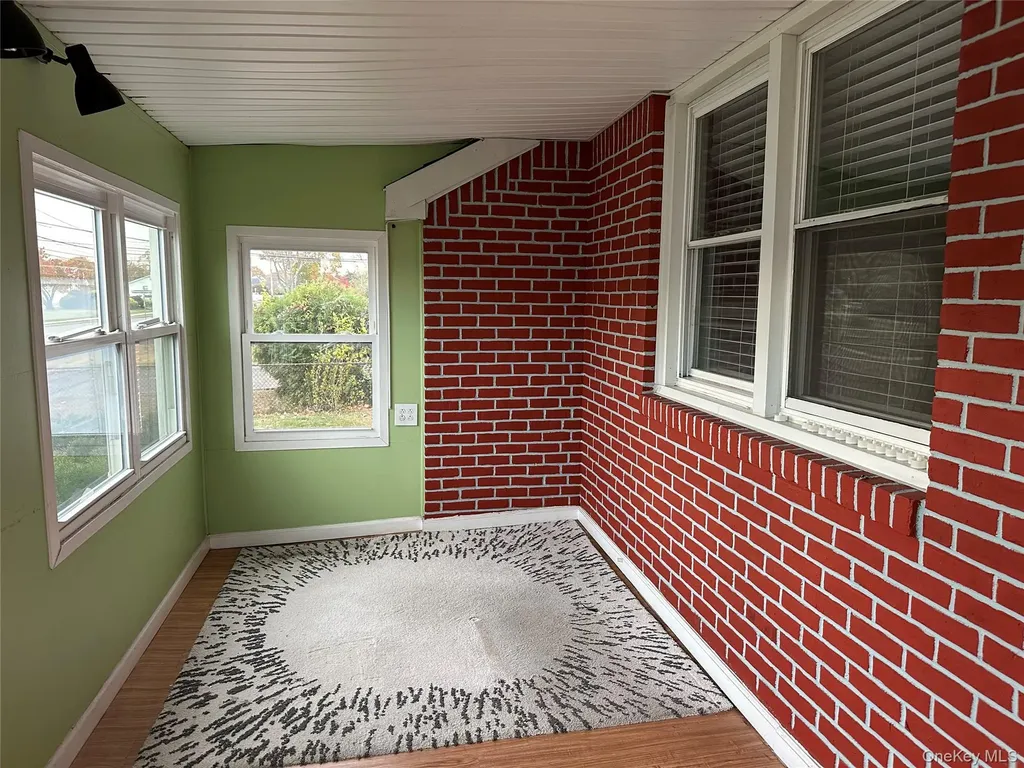 113 Barnum Street West Babylon NY 11704