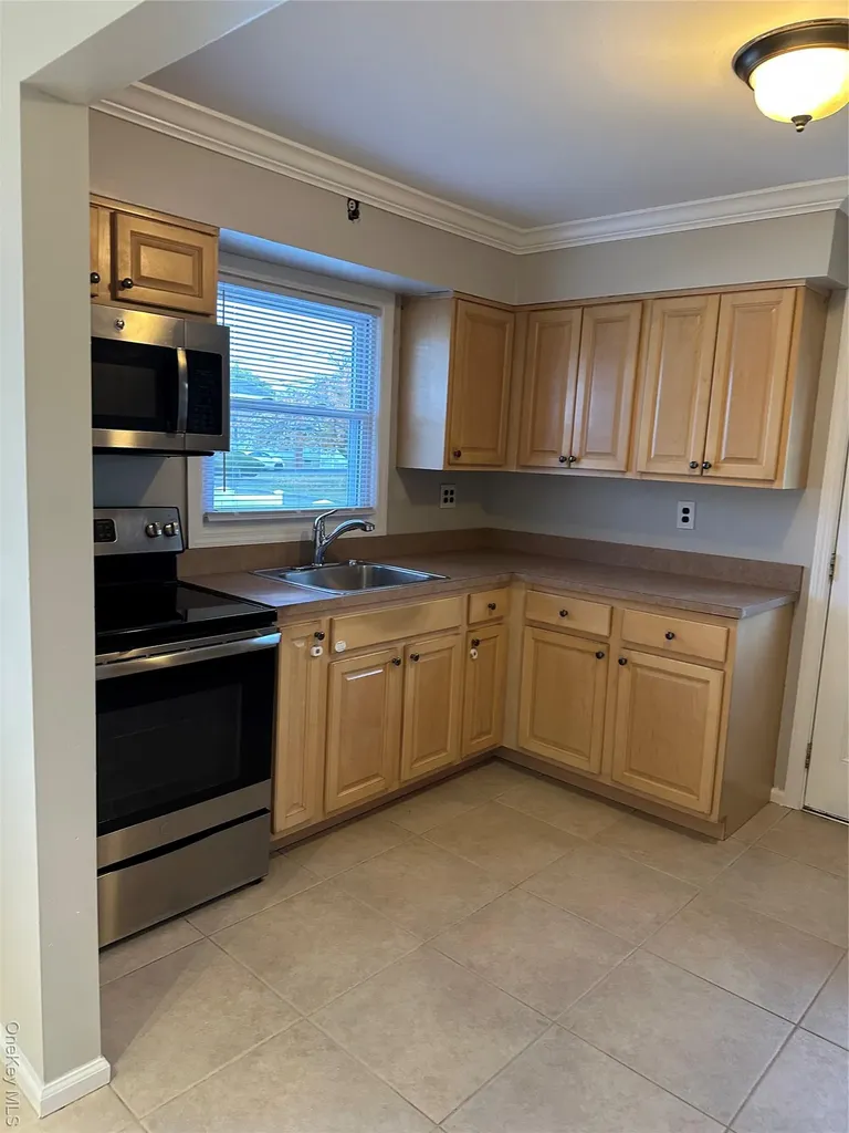 113 Barnum Street West Babylon NY 11704