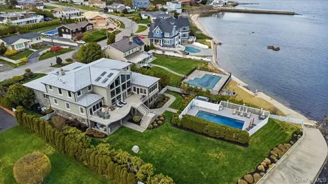 135 Kensington Oval New Rochelle NY 10805