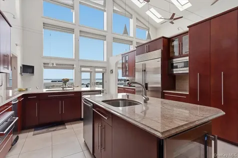 135 Kensington Oval New Rochelle NY 10805