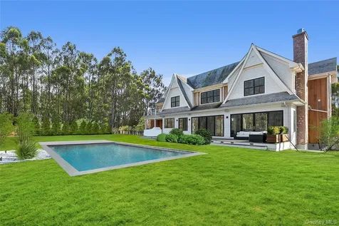 94 Merchants Path Sagaponack NY 11962
