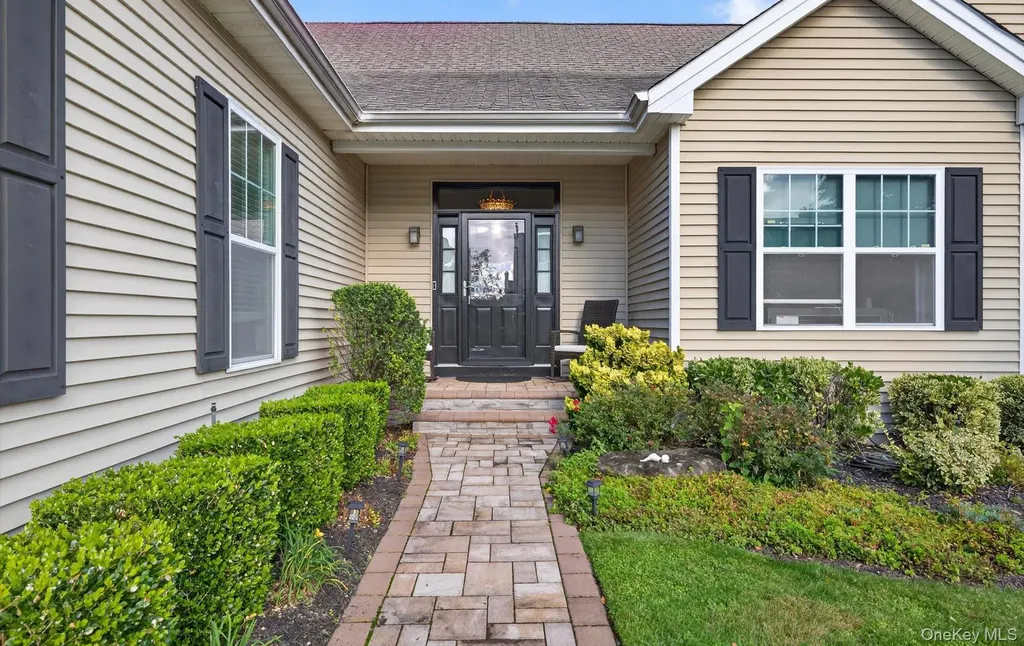 133 Breeley Boulevard Melville NY 11747