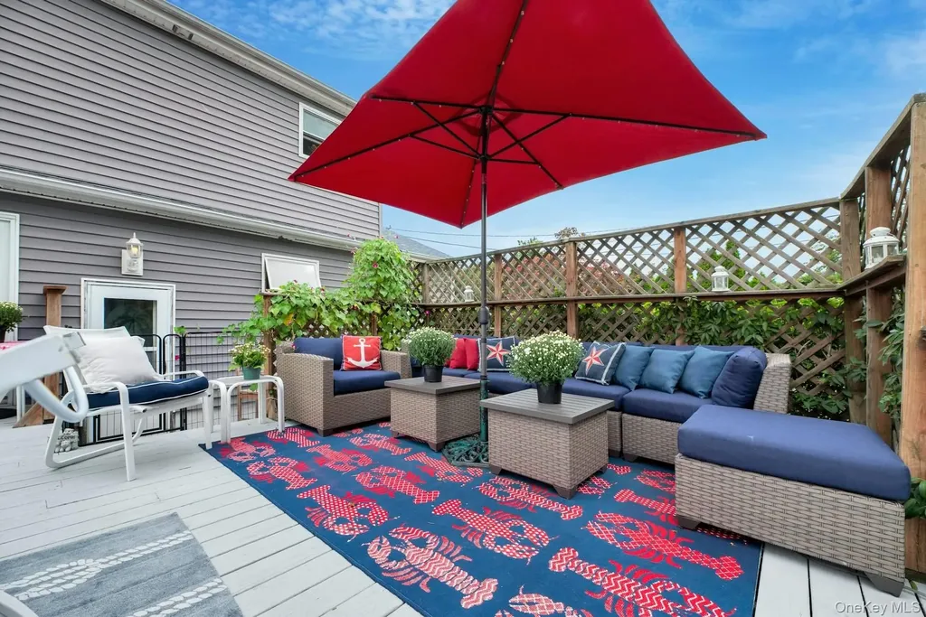 70 Fanning Avenue Hampton Bays NY 11946