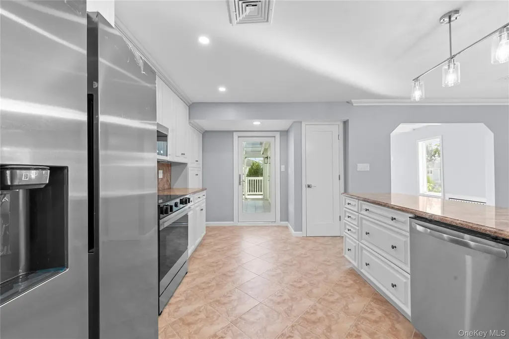 3347 Ocean Harbor Drive Oceanside NY 11572