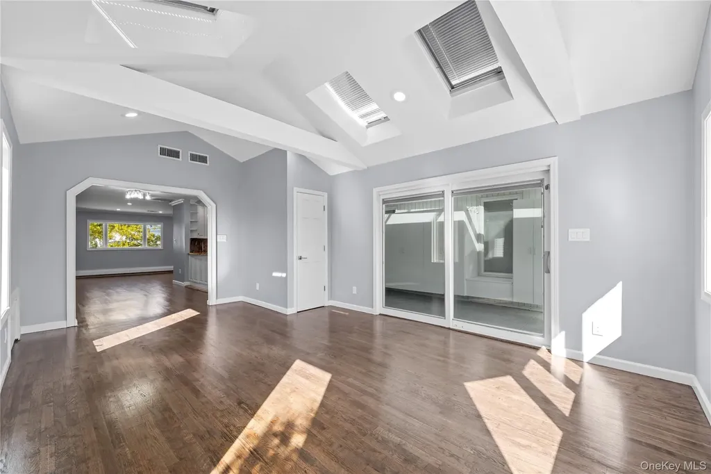 3347 Ocean Harbor Drive Oceanside NY 11572