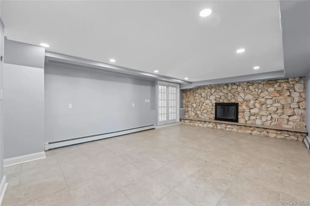 3347 Ocean Harbor Drive Oceanside NY 11572