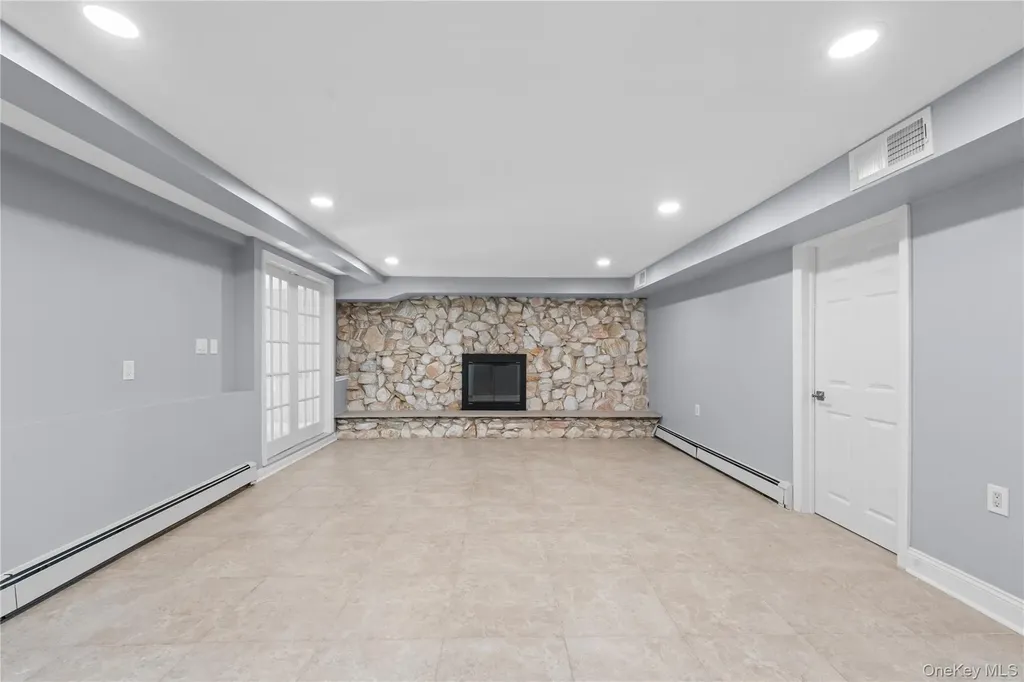 3347 Ocean Harbor Drive Oceanside NY 11572
