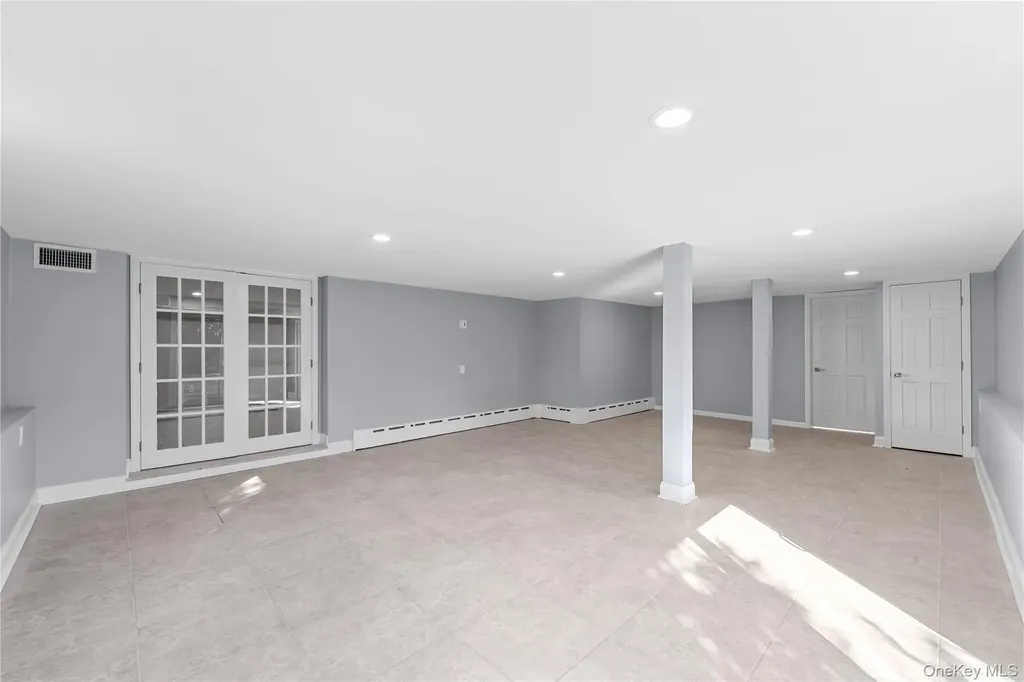 3347 Ocean Harbor Drive Oceanside NY 11572