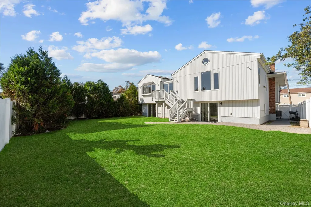 3347 Ocean Harbor Drive Oceanside NY 11572