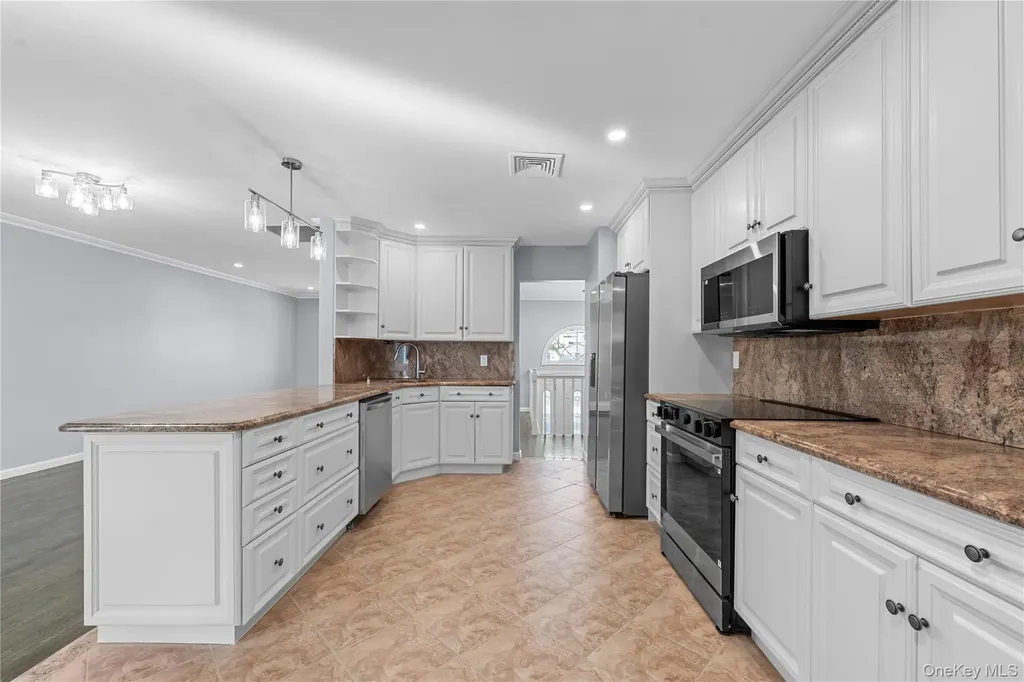 3347 Ocean Harbor Drive Oceanside NY 11572