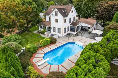83 Ravensdale Road Hastings-on-hudson NY 10706