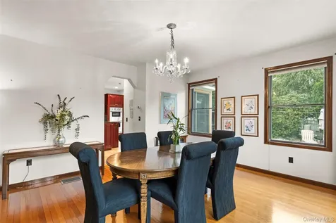 83 Ravensdale Road Hastings-on-hudson NY 10706