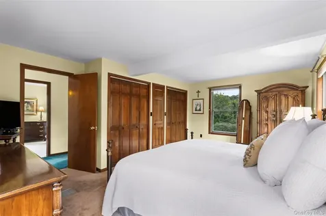 83 Ravensdale Road Hastings-on-hudson NY 10706