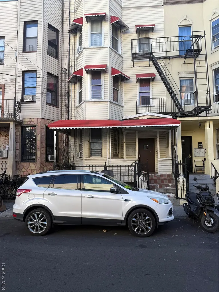 1124 Fox Street Bronx NY 10459