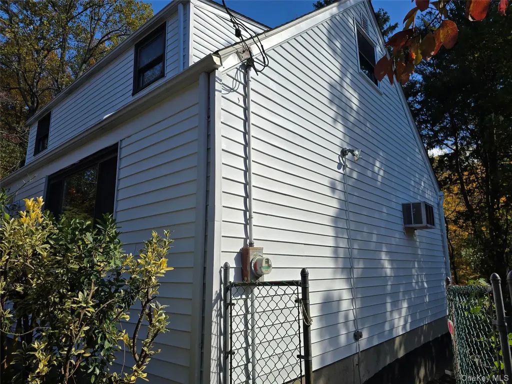 24 Oakbrook Road Ossining NY 10562