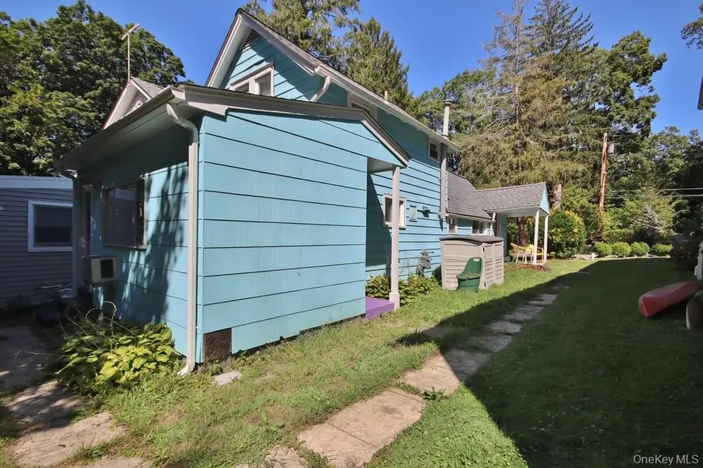 42 Campwoods Grounds Ossining NY 10562