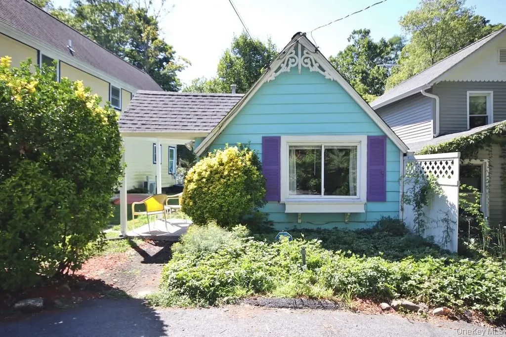 42 Campwoods Grounds Ossining NY 10562