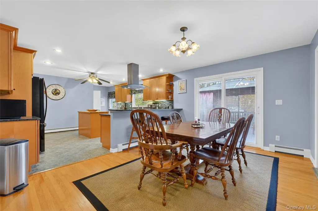 69 Round Hill Road Poughkeepsie NY 12603