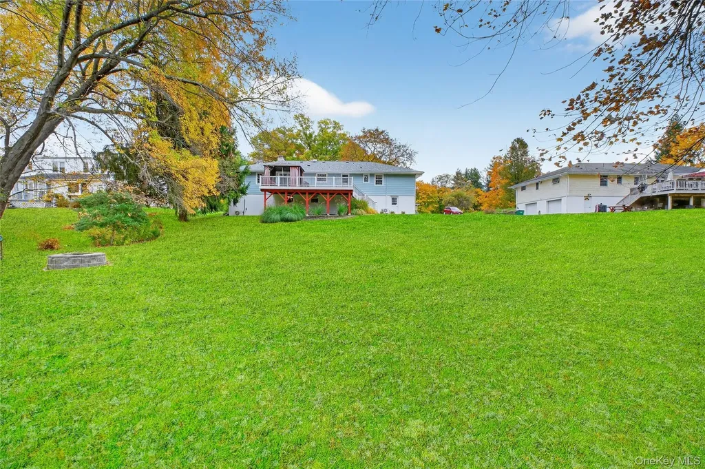 69 Round Hill Road Poughkeepsie NY 12603