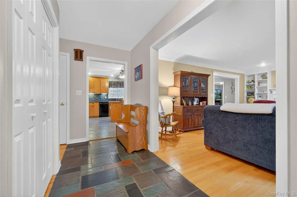 69 Round Hill Road Poughkeepsie NY 12603