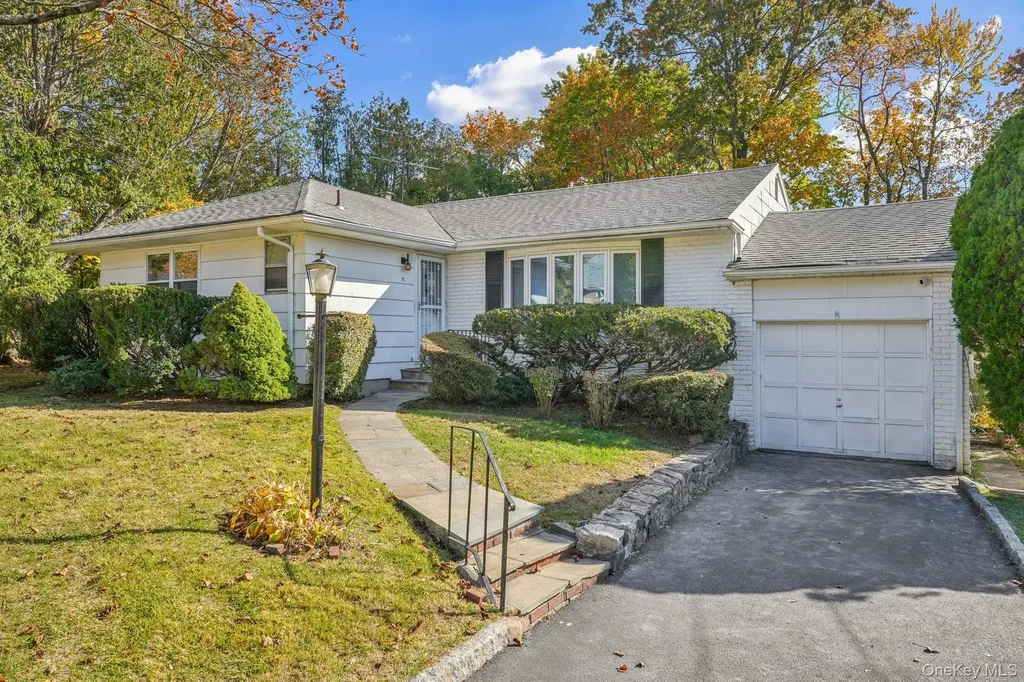 71 Dora Lane New Rochelle NY 10804