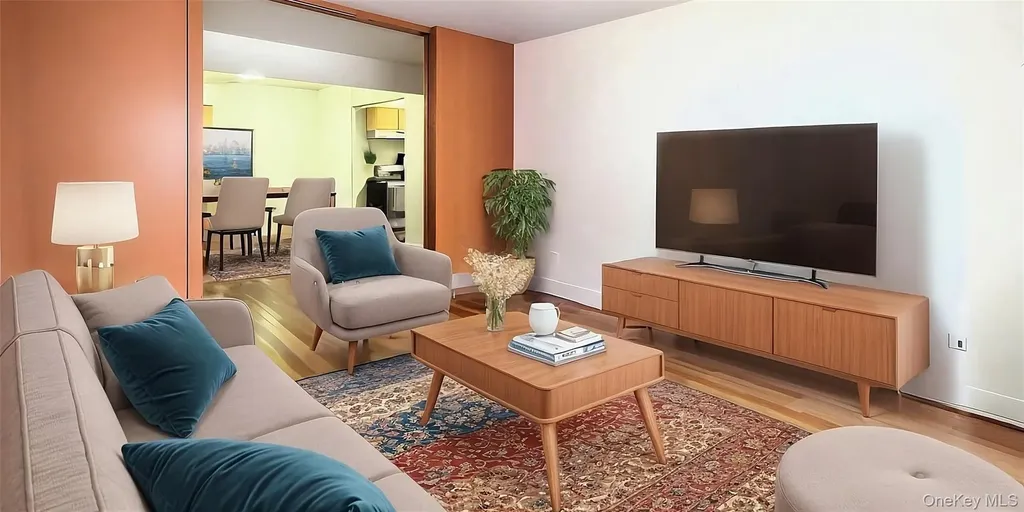 9011 35th Jackson Heights NY 11372